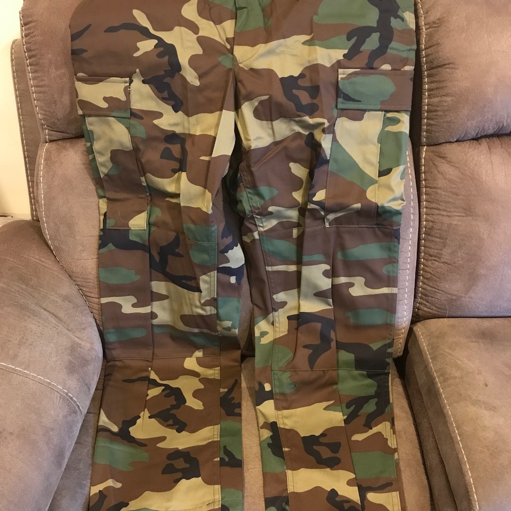 Size Medium/Regular Propper brand camo military pants